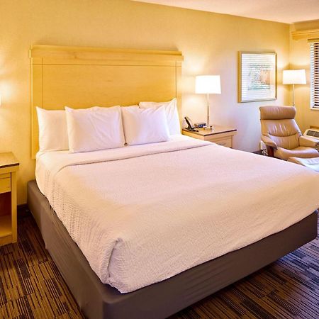Livinn Hotel Cincinnati North/ Sharonville Eksteriør bilde