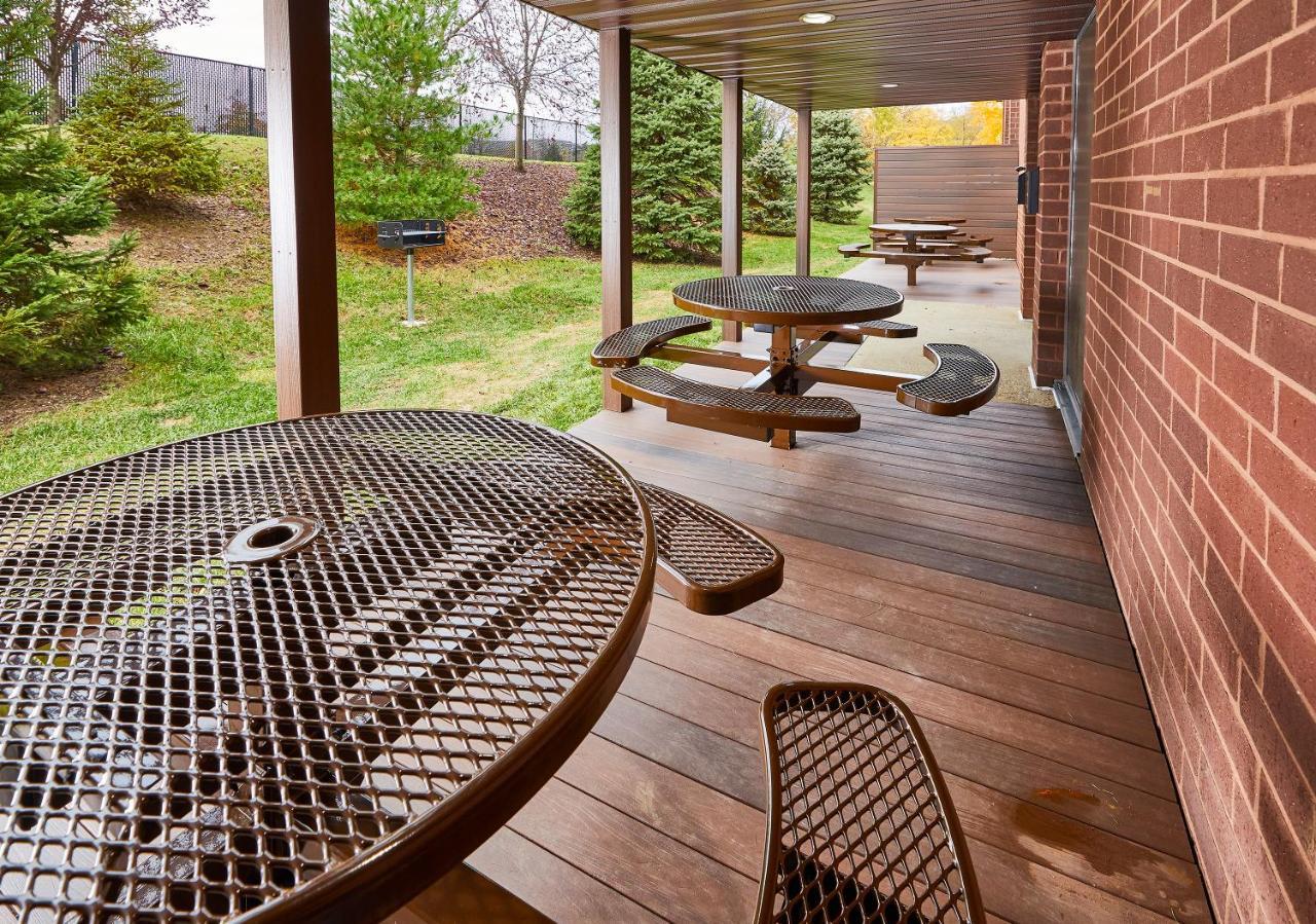Livinn Hotel Cincinnati North/ Sharonville Eksteriør bilde