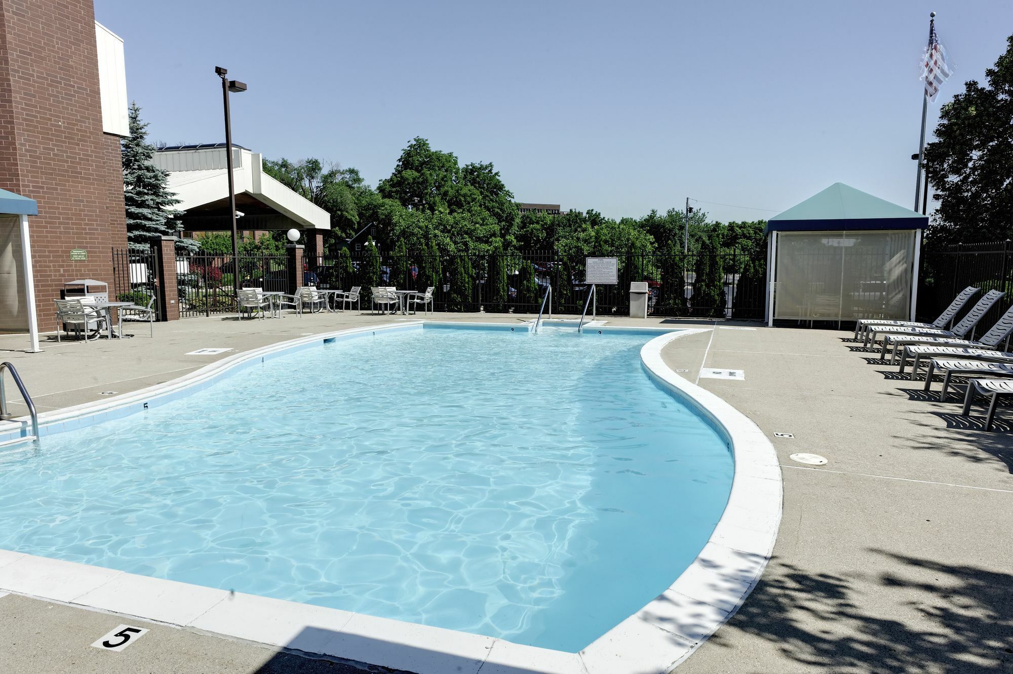 Livinn Hotel Cincinnati North/ Sharonville Eksteriør bilde